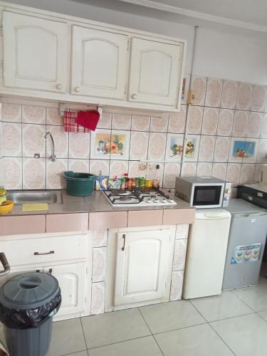 Appartement bonaberi bordure de route in Bonabéri