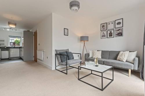 3-Bed Elegant House Near Museums, Bullring Parks