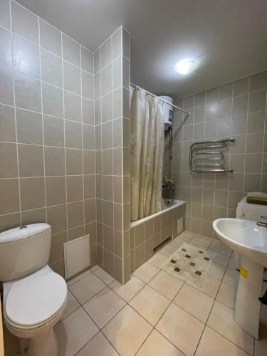 Суворова 14-Титова свет есть всегда in นิโปร