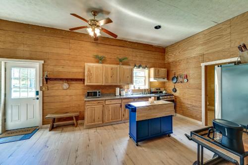 Ohio Cabin on 23 Acres: Fish, Hunt & Explore! in Caldwell (OH)