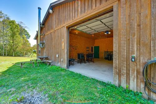 Ohio Cabin on 23 Acres: Fish, Hunt & Explore! in Caldwell (OH)