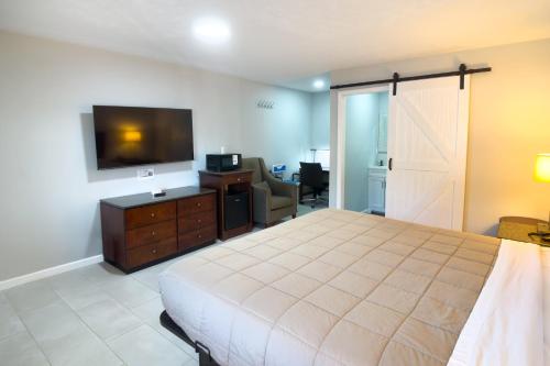 Imperial Inn - image 4