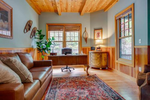 Lakefront Alton Bay Home with Movie Theater and Dock - image 12