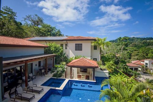 Casa Aurora 5 bdr private pool in Los Sueños, La Herradura