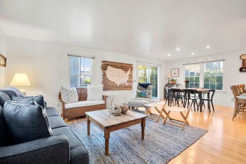 Stunning Home with Water Views in Sandwich, USA