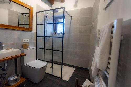 Fürdőszoba, Vivienda uso Turístico Buscando Lino Sotosalbos (Vivienda uso Turistico Buscando Lino Sotosalbos) in Sotosalbos