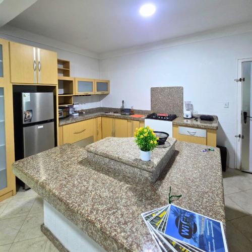 Kitchen, Tucacas, Frente al Mar, Vista a la Piscina y Playa Privada in Boca de Aroa