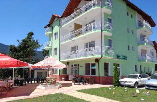 Family hotel Panorama - Hotel - Sarnitsa