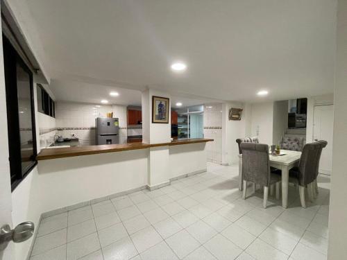 Apartamento en el rodadero - Primera linea de playa - image 2