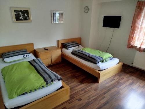 Gästehaus Kreuz (Gastehaus Kreuz) in 布勞斯泰因