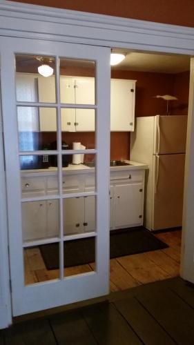 virtuve, Captain Hugo's Guesthouse STR26-36 in Rockland (ME)
