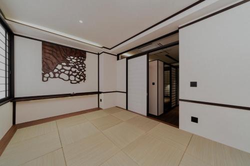 215 Building - Vacation STAY 19955