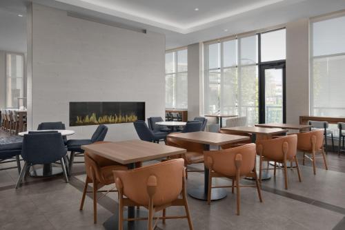 Homewood Suites by Hilton Portsmouth Downtown in พอร์ตเมาท์ (NH)