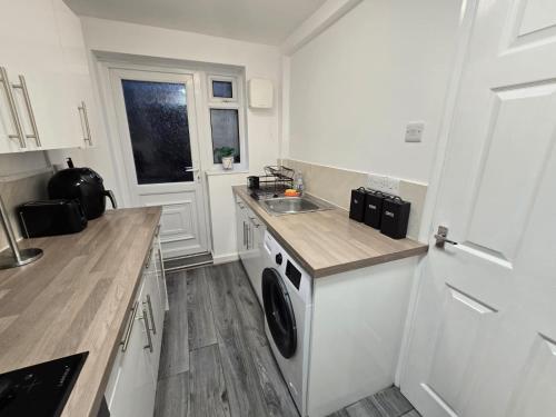 House 3 min from Anfield Stadium, Liverpool (photo 6)