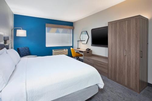 Holiday Inn Express Hotel & Suites Wauseon an IHG Hotel - image 13