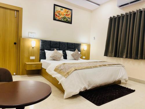 Aruna Home Stay 05 - Varanasi Aruna Home Stay 05 - Varanasi