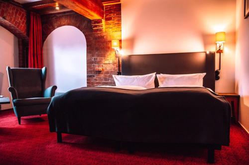 1 queen bed