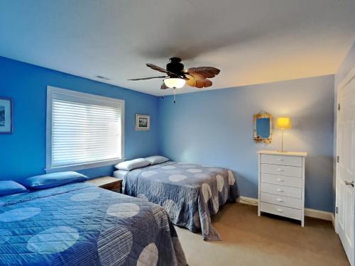 Put-in-Bay Waterfront Condo #211 detail