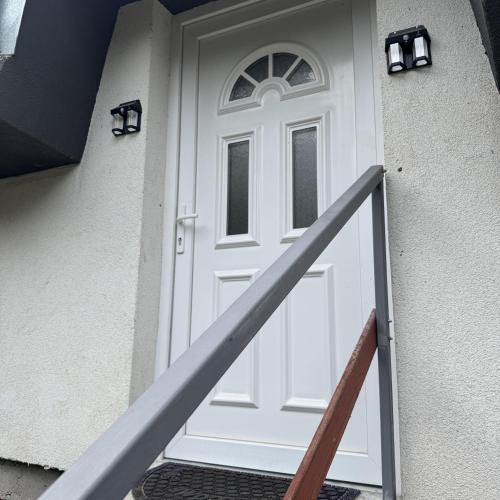 Ieeja, Apartmani Jovča (Apartmani Jovca) in Poružnica