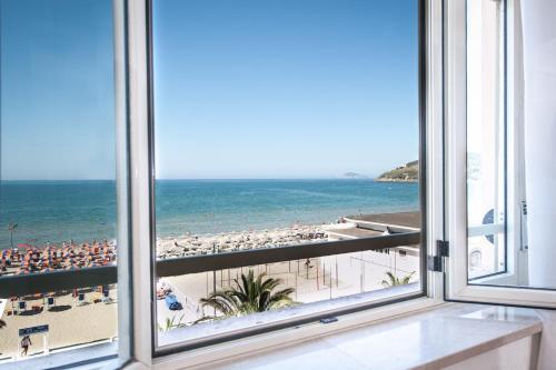 Hotel Villa Eleonora Room Type - Superior Room with Sea View