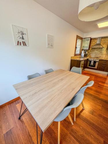 Apartamento Font Blanca en Arinsal (Barthe Holidays I Apartamento moderno 5PAX en Arinsal I Ideal para familias, Parking, Pet friendly I) in Mas de Ribafeta
