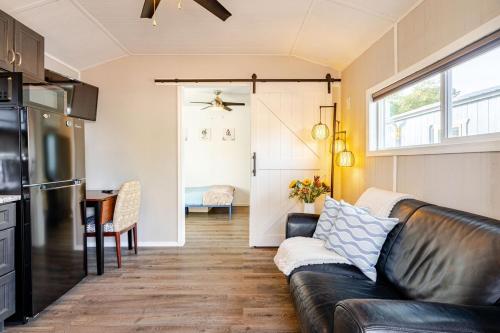 BIG Tiny House in Central Tucson near สวนพฤษศาสตร์ ทูซอน