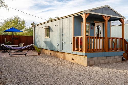 BIG Tiny House in Central Tucson near สวนพฤษศาสตร์ ทูซอน