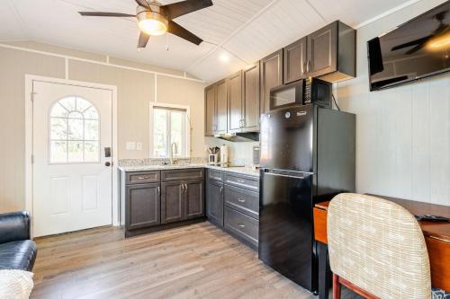 BIG Tiny House in Central Tucson near สวนพฤษศาสตร์ ทูซอน