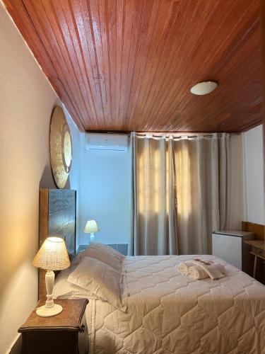 1 queen bed, 1 twin bed