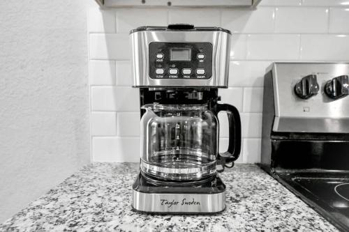 Family Retreat 3 Bedroom Home Events Welcome in East Houston