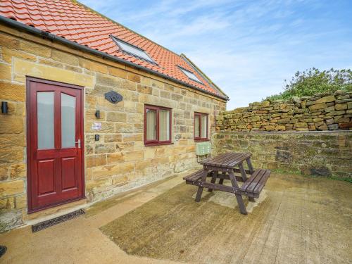 Exterior view, Harebell- Uk45262 in High Hawsker