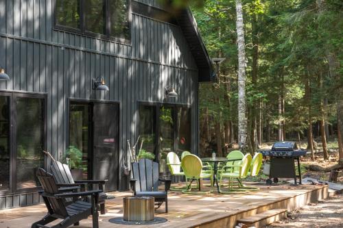 Isla Fern - Modern Cabin Retreat at Sleeping Bear Dunes in Acme (MI)