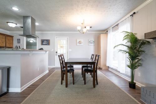 Save Midweek 3Br Near Lake Acworth and Downtown - image 12