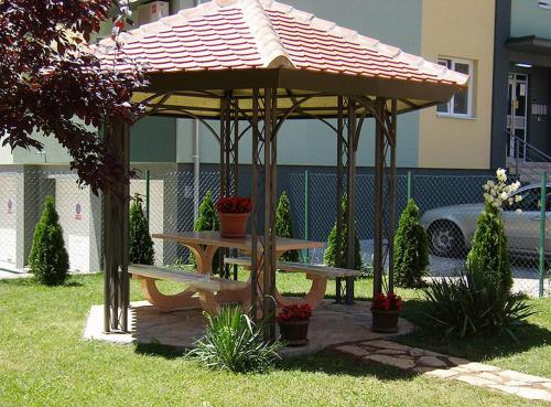 Lux Apartmani Vesna - image 4