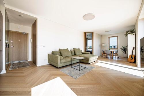 Modern city center apartment in Zirmunai eldership