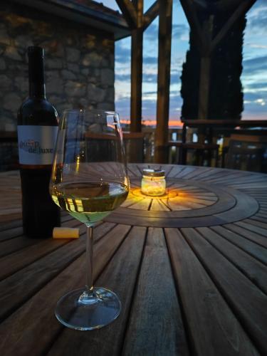 Kameni cvijet in Murvica