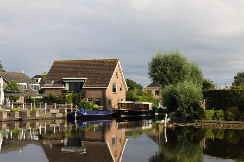 B&B Nieuwkoop - Gastenverblijf De Kapitein - Bed and Breakfast Nieuwkoop