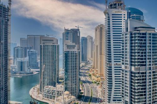 Stylish Coastal Living with Premium Amenities, Dubai