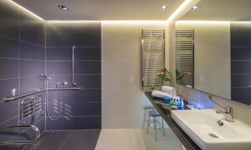 H10 Tribeca - image 10