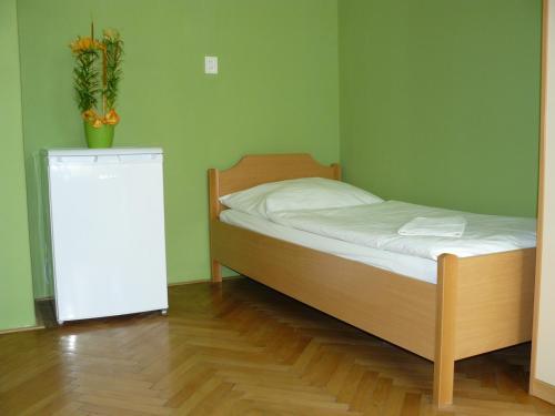 1 twin bed