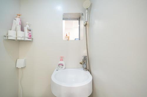 ChenXiang - Light-Filled Modern Studio with Practical Layout, Šanghaj (fotografie 7)