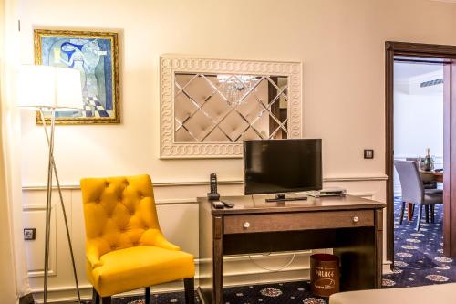 Hotel Palace Marina Dinevi - image 11