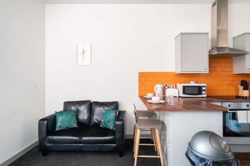 Bright & Modern 1 Bed Apartment in Blackburn Centre, Blackburn (Foto 5)