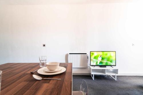 Bright & Modern 1 Bed Apartment in Blackburn Centre, Blackburn (Foto 7)
