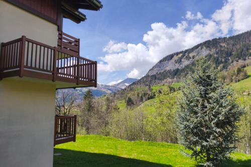 Apartment with pool at the foot of the slopes