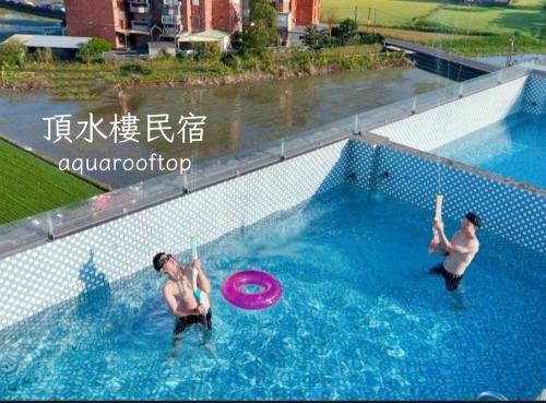 Aqua rooftop 頂水樓玩趣民宿, Wujie (fotografie 6)