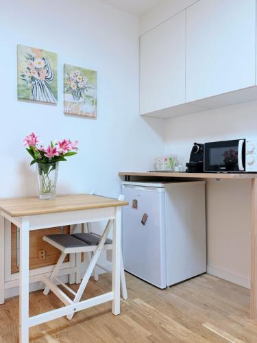 Cozy Studio in Heart of Paris 10th