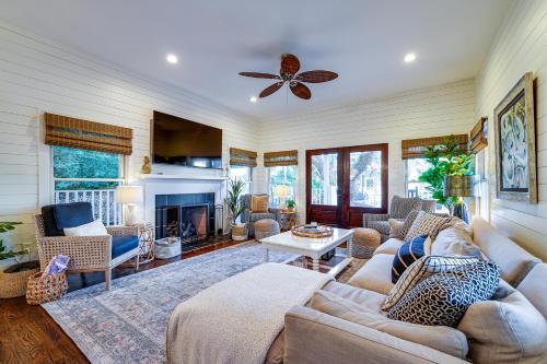 Seaside Cottage 81 - Pristine Grand Pavilion Home Pool Pass - Wild Dunes, SC