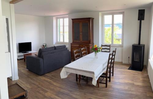 Maison 8 personnes in Sainte Florine ciems