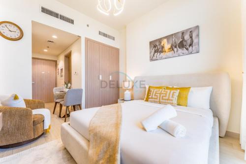 Studio Near Meydan Golf Club, 15-Minute Drive to Dubai Mall, Burj Khalifa and Downtown Attractions, Azizi Riviera 46, Al Merkadh by Deluxe Holiday Homes, Dubai (photo 8)
